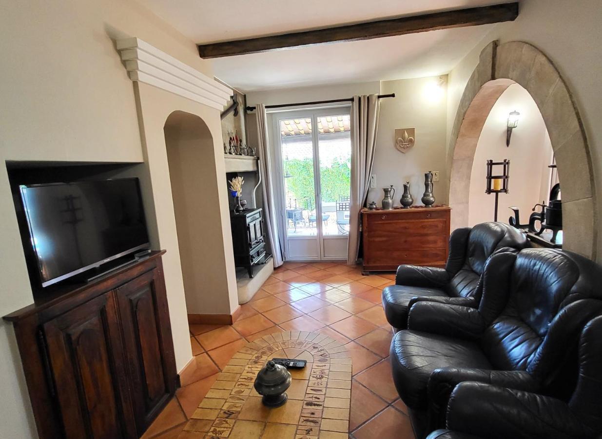 "La Massette Du Cheval Blanc" Villa De Caractere En Pierre LʼIsle-sur-la-Sorgue Dış mekan fotoğraf